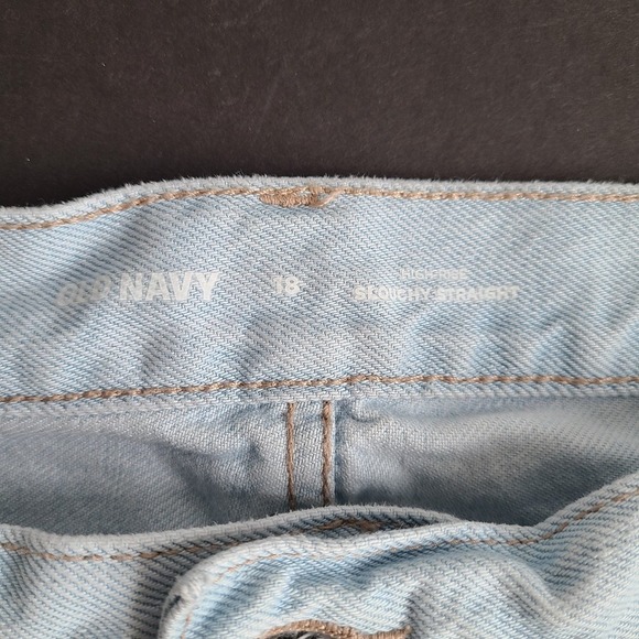 Old Navy High Rise Slouchy Straight Jeans 18 Light Wash Distressed - Picture 6 of 10